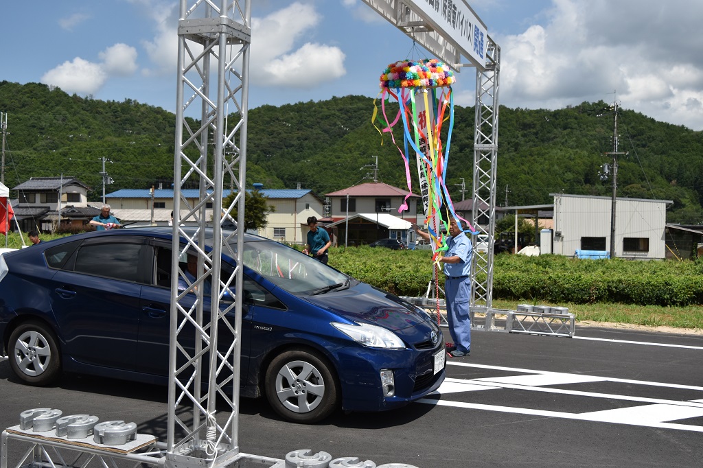 通り初め 市長の車