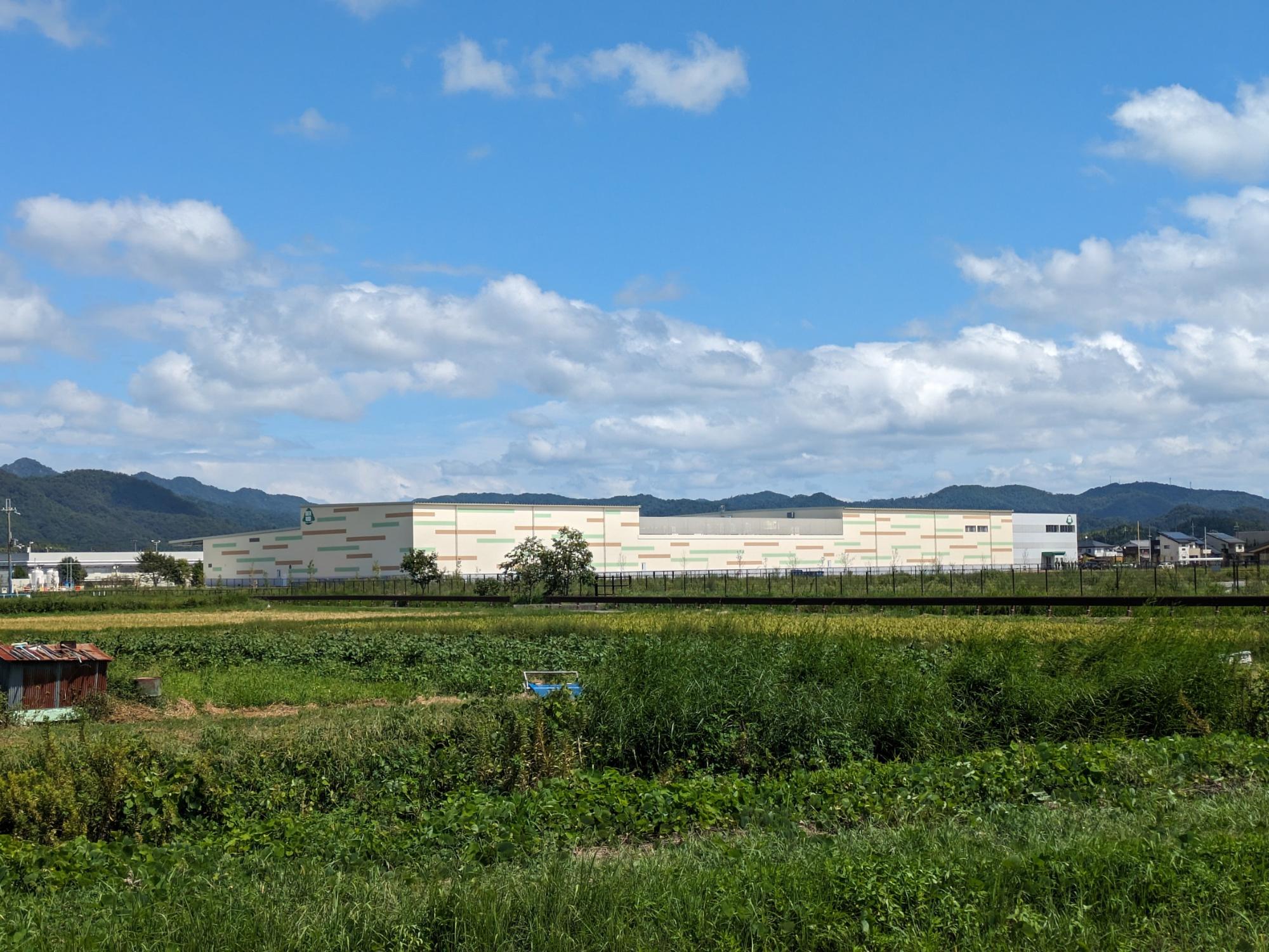 工場の南西側からさつえいした新工場