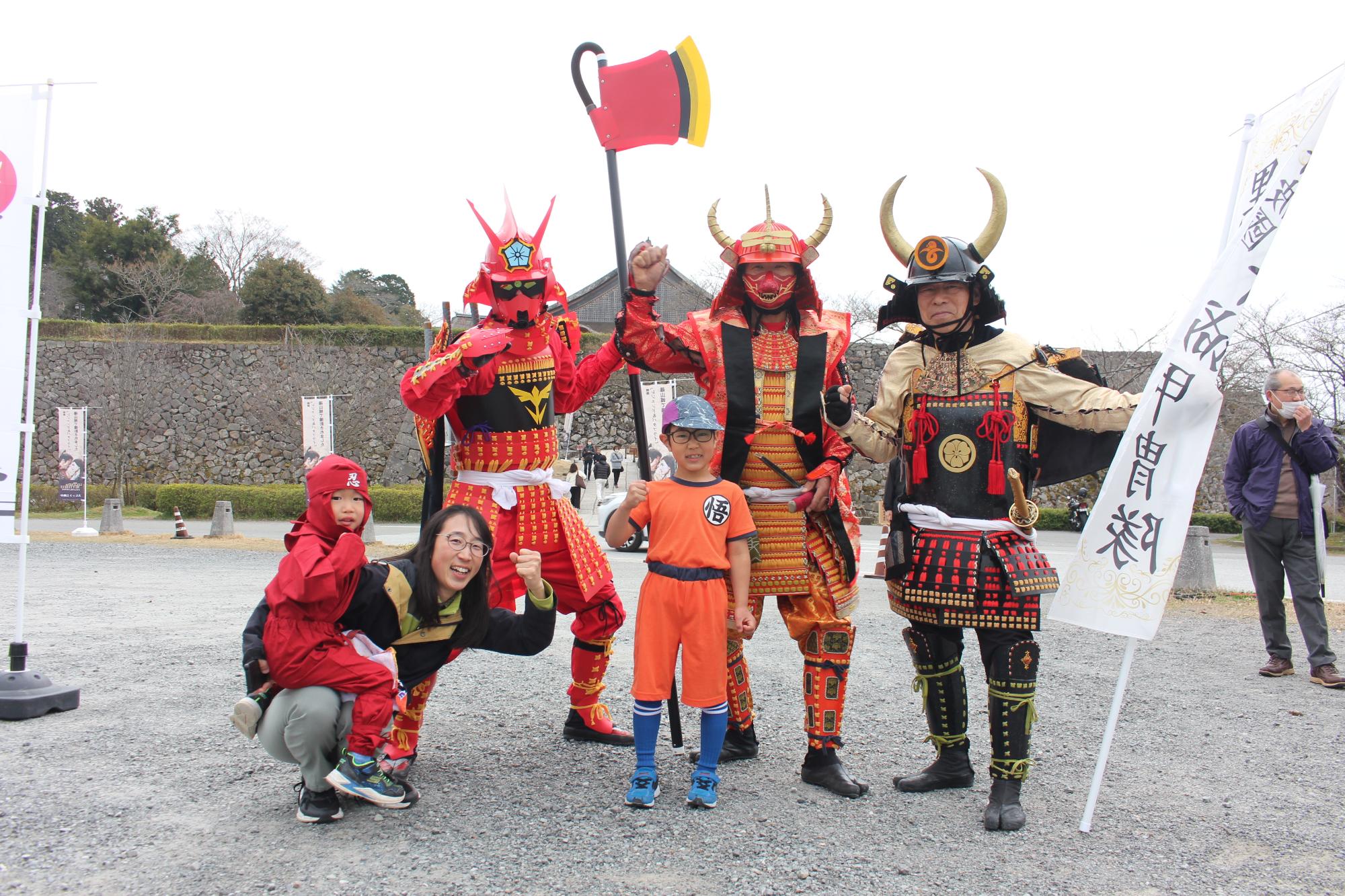 チャンバラ合戦 赤い甲冑