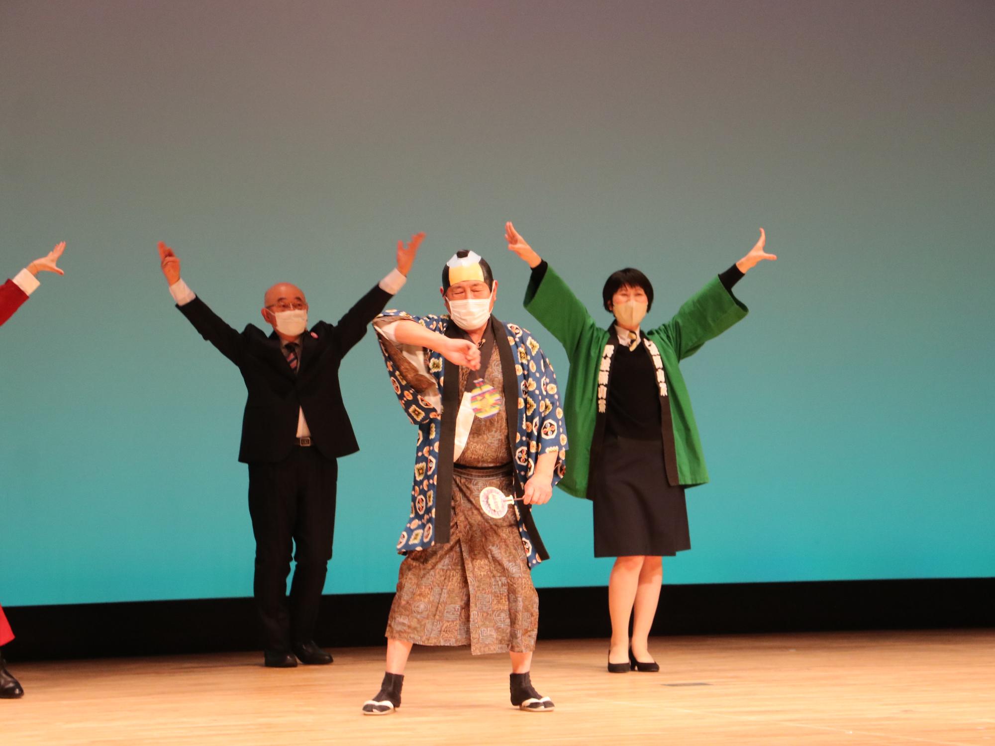 市長劇団からのお祝い