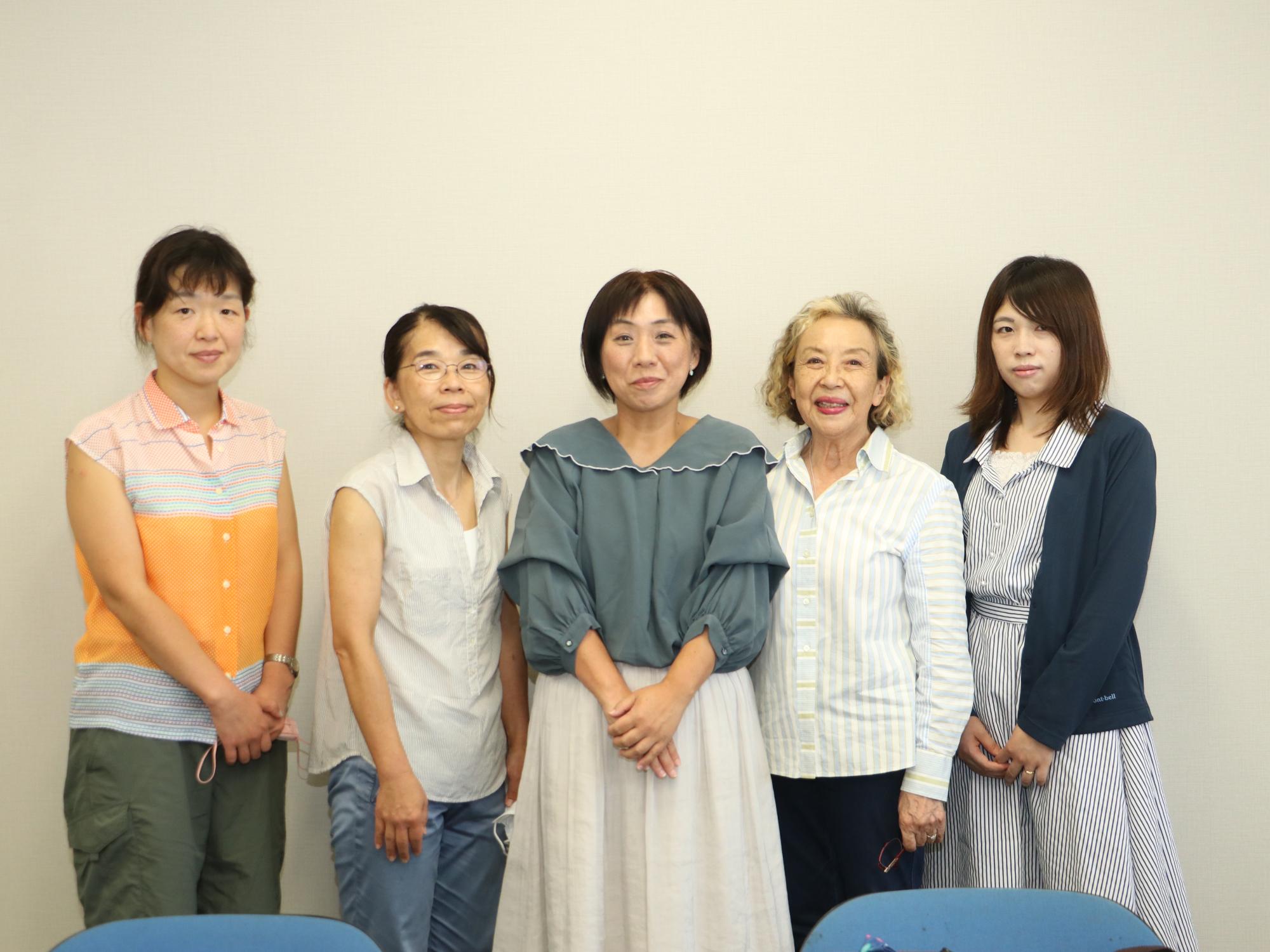 女性委員会委員