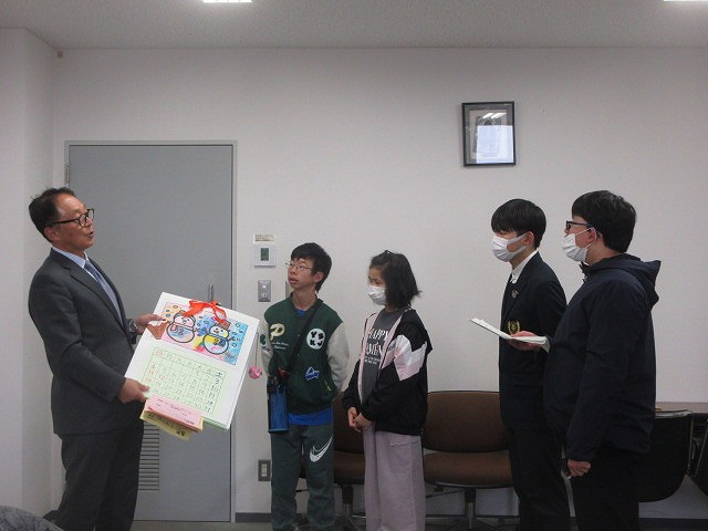 カレンダー贈呈式4