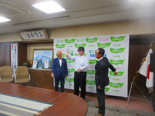 砲丸投げ谷選手4