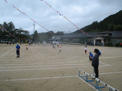 幼稚園児の走「よーいドン！」