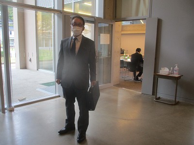 写真を撮ってもらう教育用