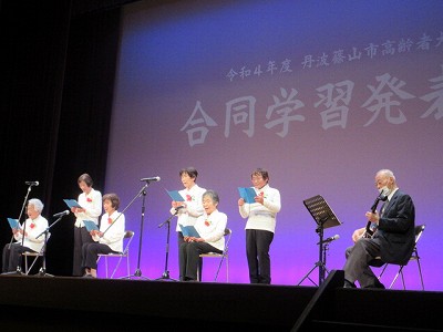 高齢者大学閉講式5