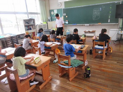 西紀小学校2