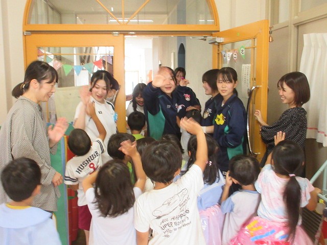 幼稚園高校交流10