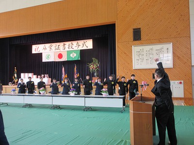 東中卒業式4