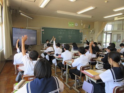 西紀中学校1