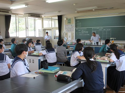 西紀中学校5