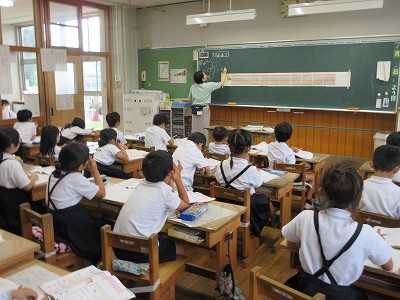 味間小学校2
