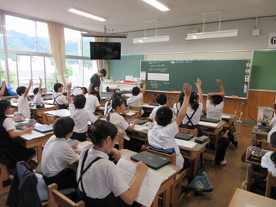 味間小学校3