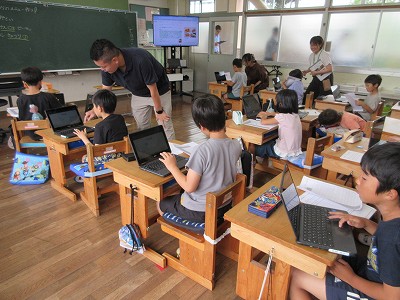 西紀小学校4