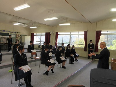 市長の学校訪問今田2