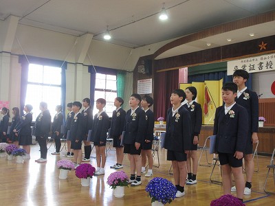 篠山小学校卒業式3