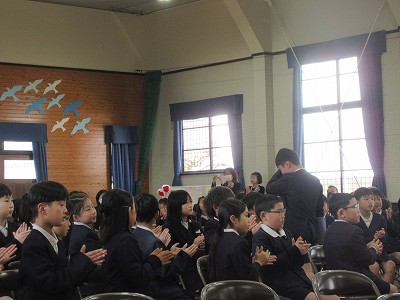 篠山小学校卒業式5