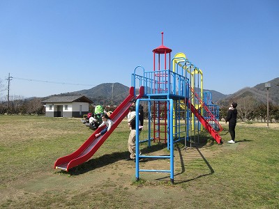 ささっこ遊具城北1