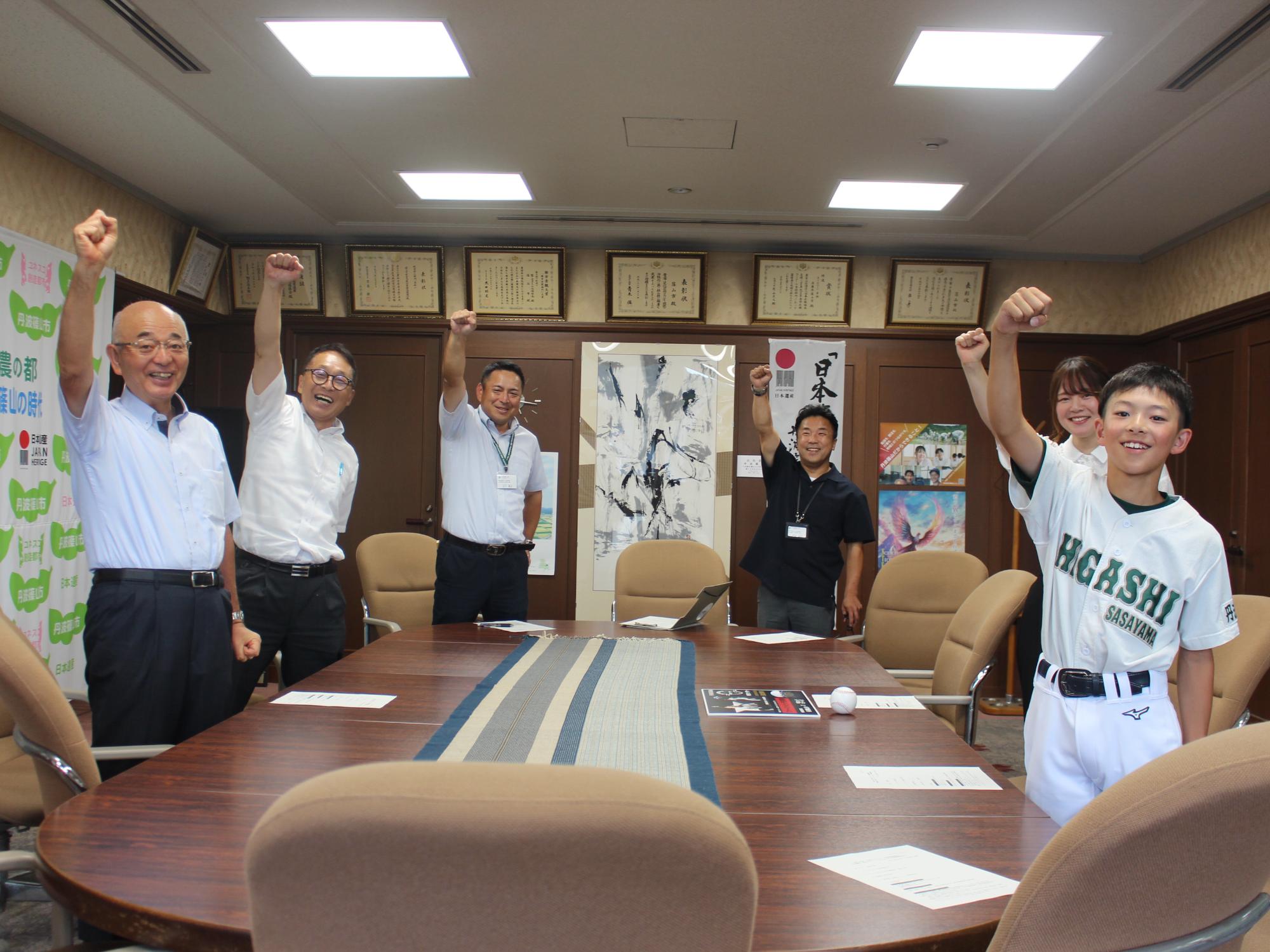 ファーストピッチ4