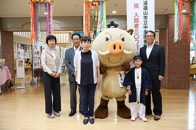 図書館入館300万8