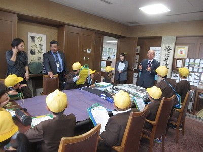 庁舎見学3