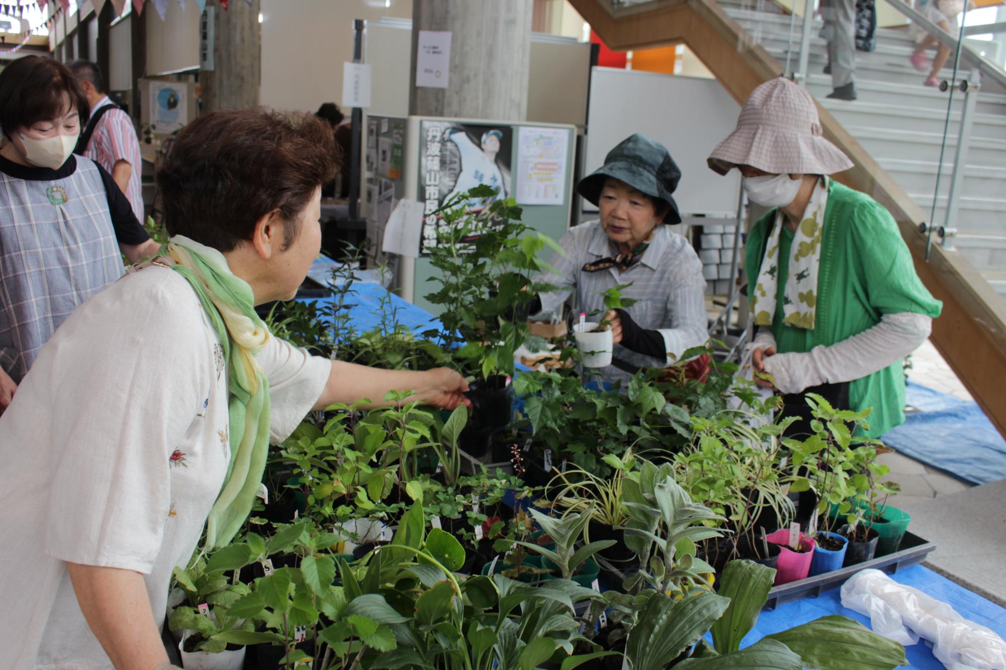 フリーマーケットの様子