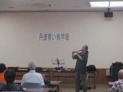 青い鳥学級 ケーナを吹く講師