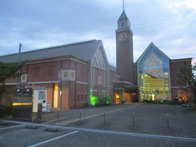 夜の図書館1