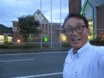 夜の図書館2