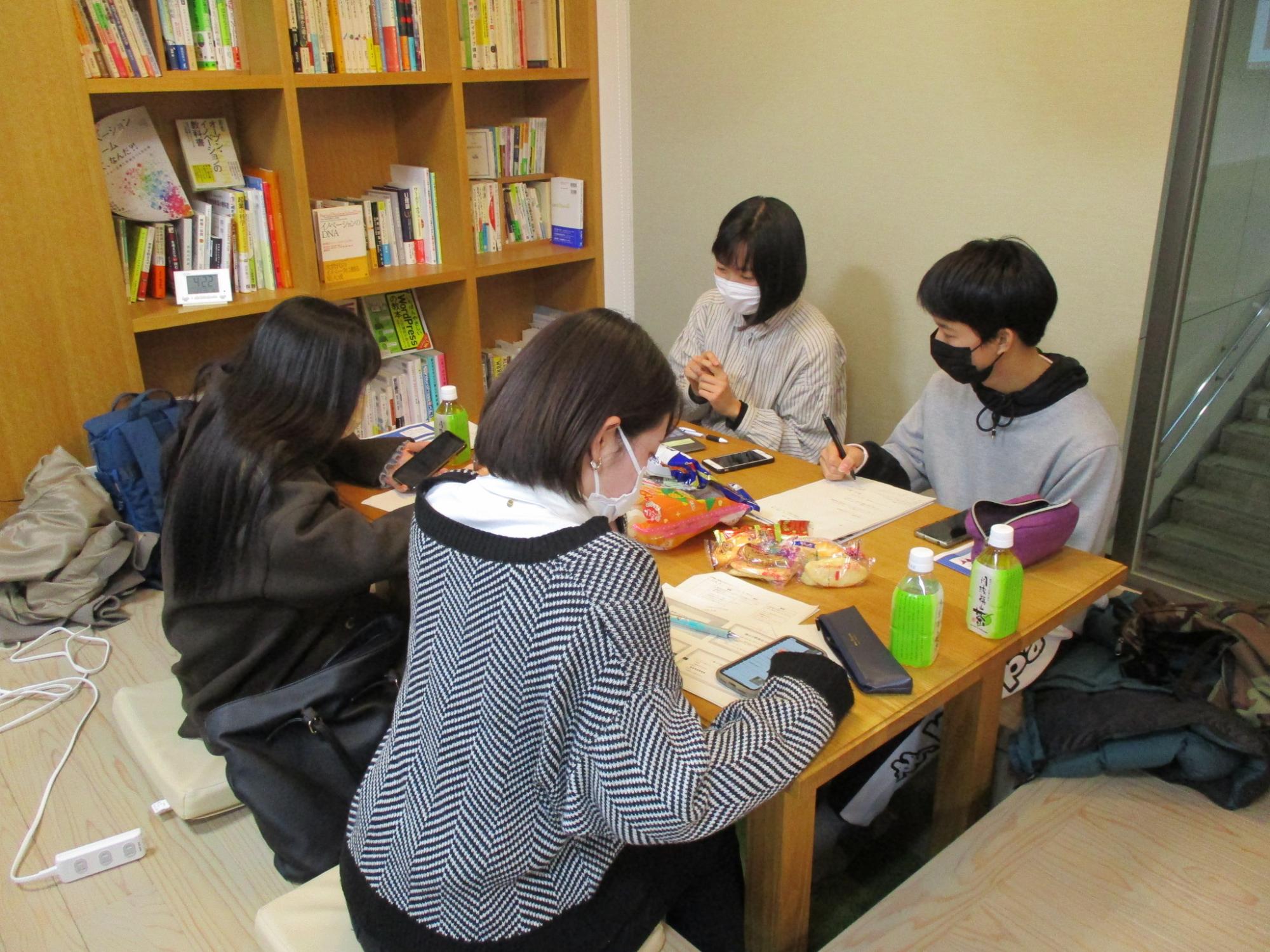 発表後の打合せの風景