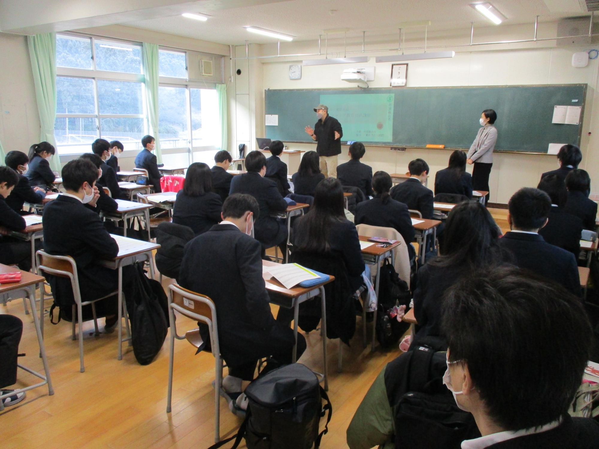 R4キャリア出前講座_東雲6