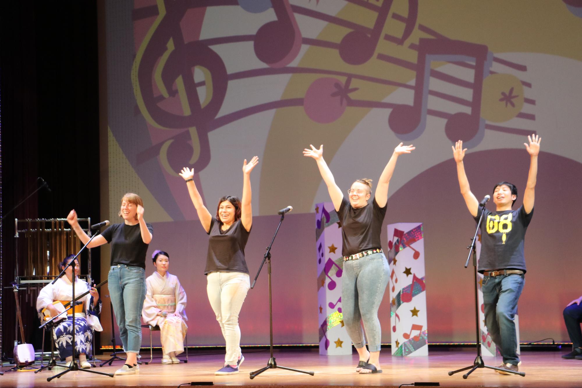 デカンショのど自慢に出場されたALTの皆さん