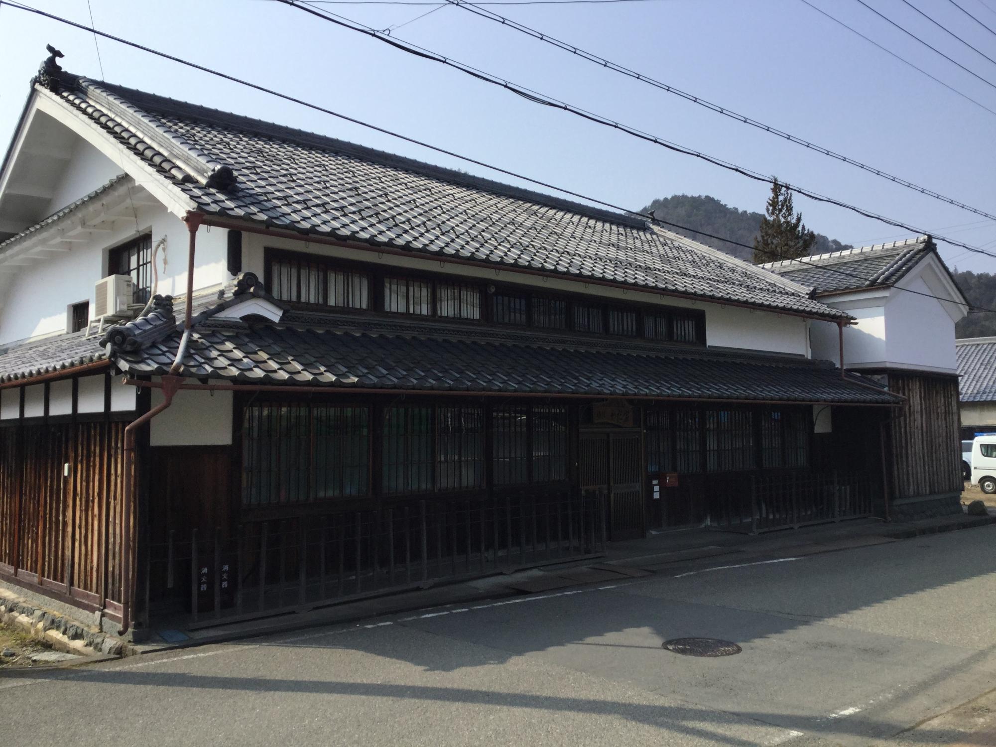 古民家住宅の外観