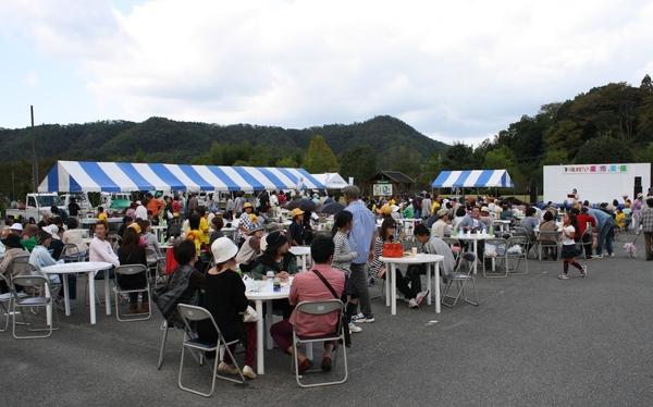 楽市楽座のイートインスペースの様子