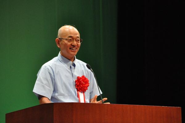 篠山市の市長が祝辞を述べられてる写真