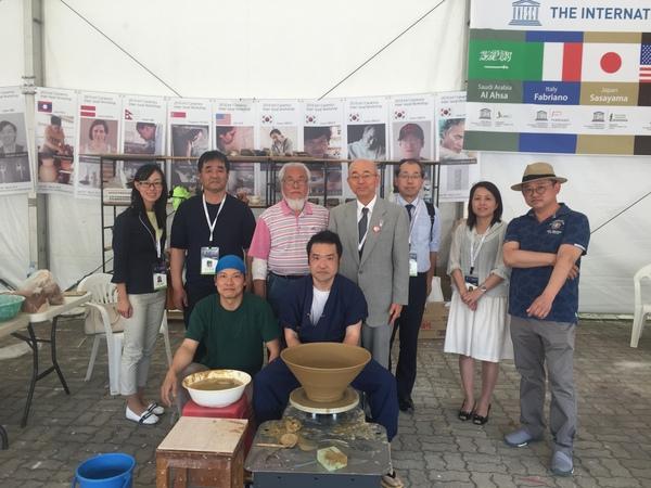 若手国際派、清水剛さんと市長、ワークショップの参加者の写真