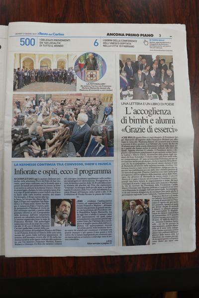イタリアの地方新聞に記載されているユネスコ創造都市ネットワークの総会の写真