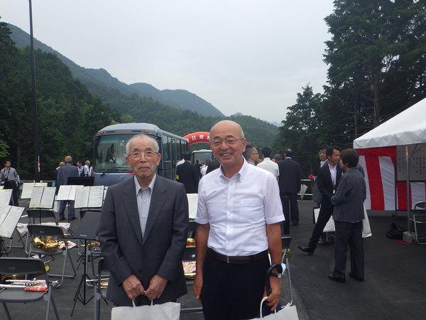 恩師の山内先生と市長のツーショット写真