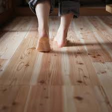 置き床を実施したフローリング