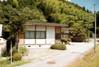 西紀高齢者創作館を外から撮った写真