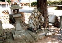 石碑が映った写真