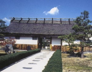 旧澤井家長屋門の写真