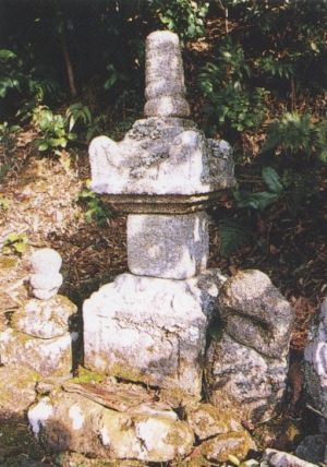 奥原山宝篋印塔の写真