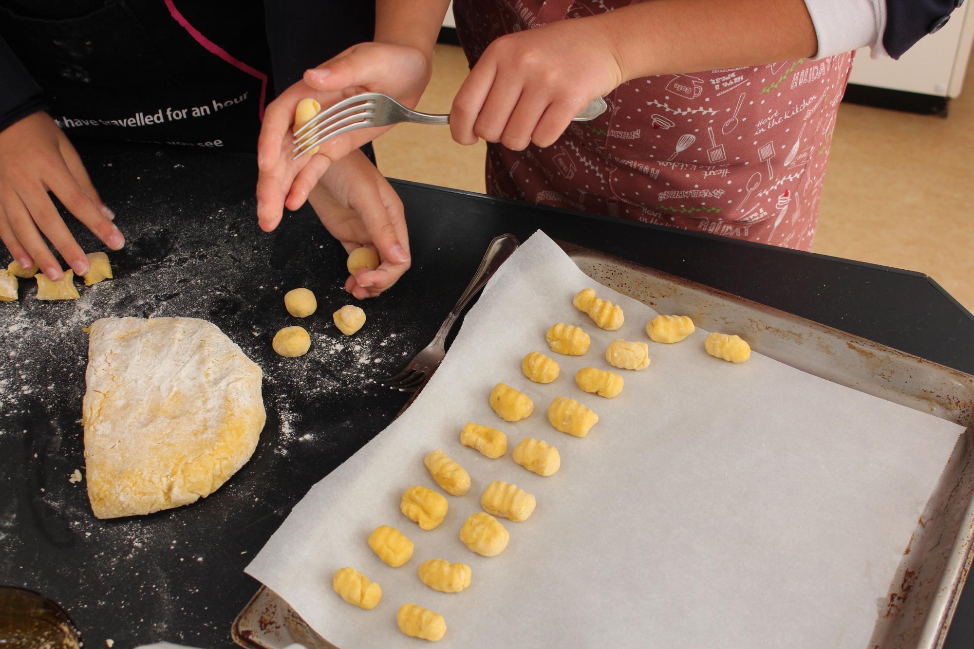 さつまいものニョッキ作り