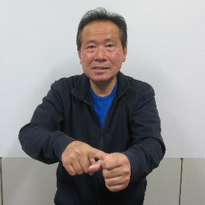 年の手話
