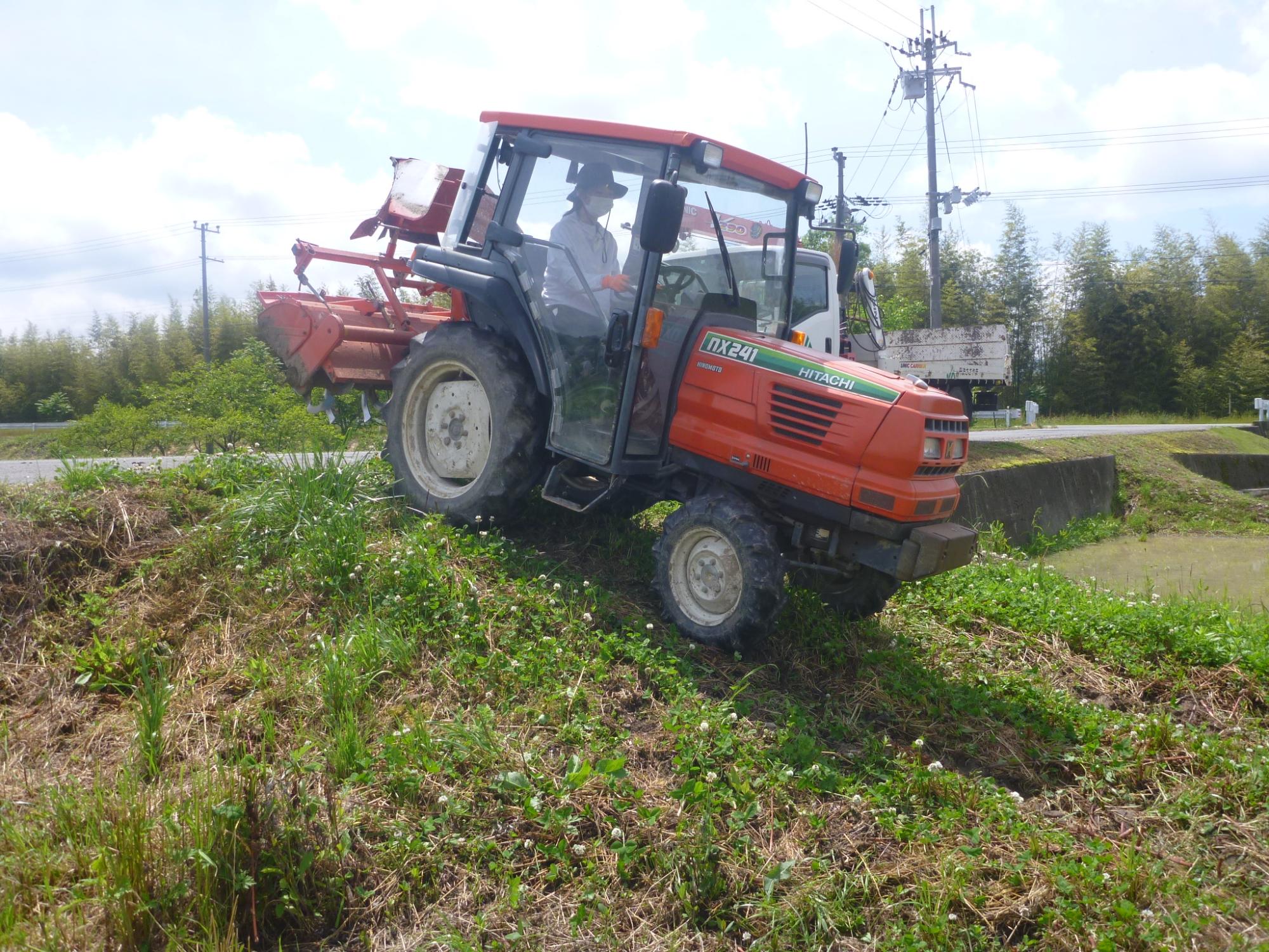 トラクター実習圃場の入り方