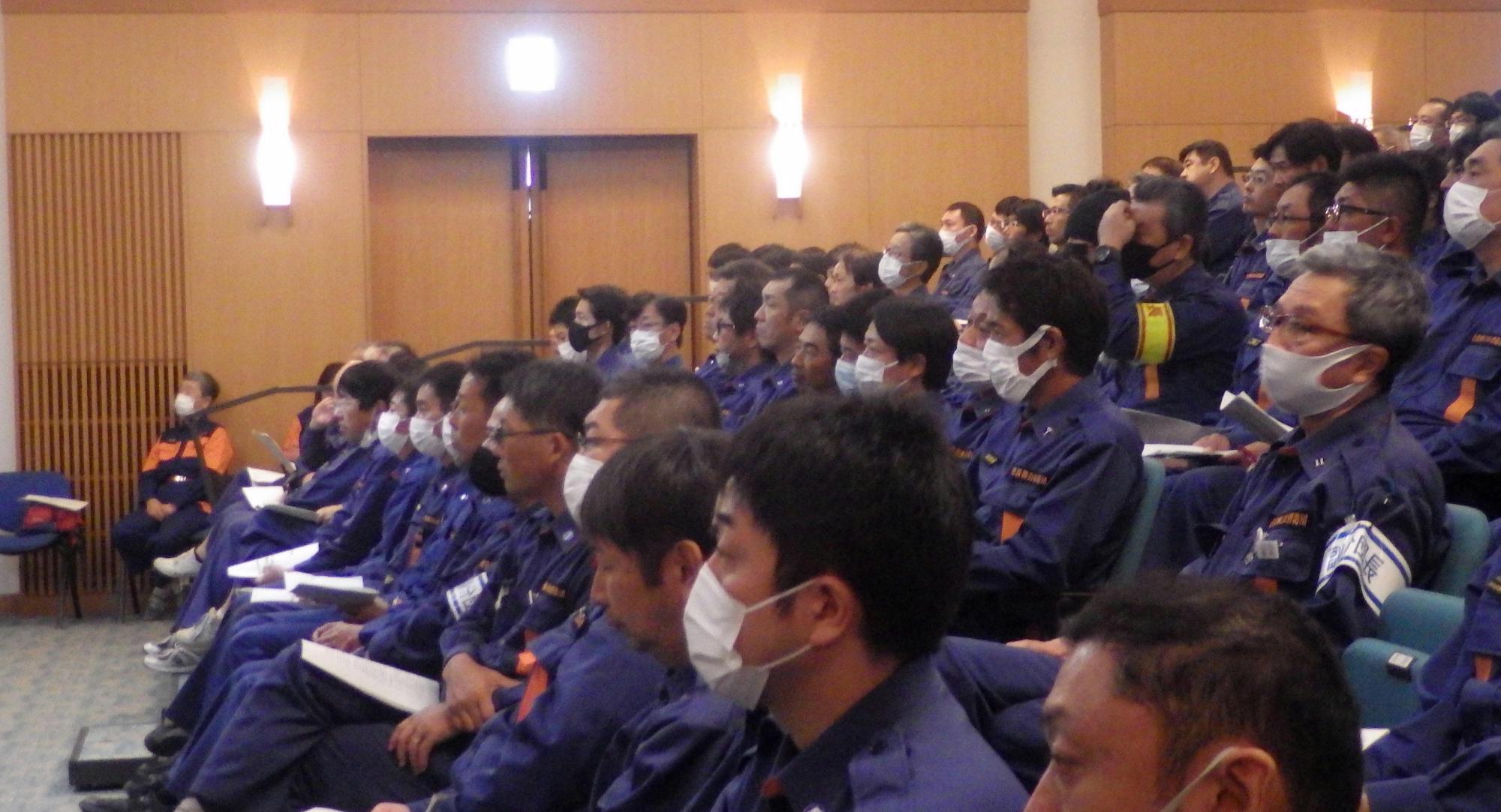 消防団員210人が参加